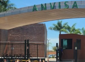 Anvisa-recolhe-lote-de-chocolate-Laka-por-problema-na-embalagem.jpg