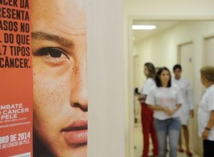 Casos-de-cancer-de-pele-saltam-de-4-mil-para.jpg