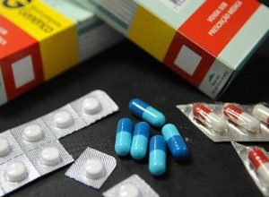Precos-de-medicamentos-podem-variar-mais-de-2400-em-farmacias.jpg
