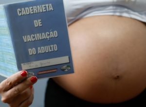 Resistencia-as-vacinas-contra-gripe-e-covid-coloca-gestantes-em.jpg